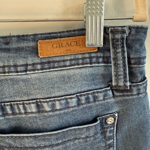 Grace Embroidered Denim Jeans, Size 30, Excellent Condition - Picture 5 of 9